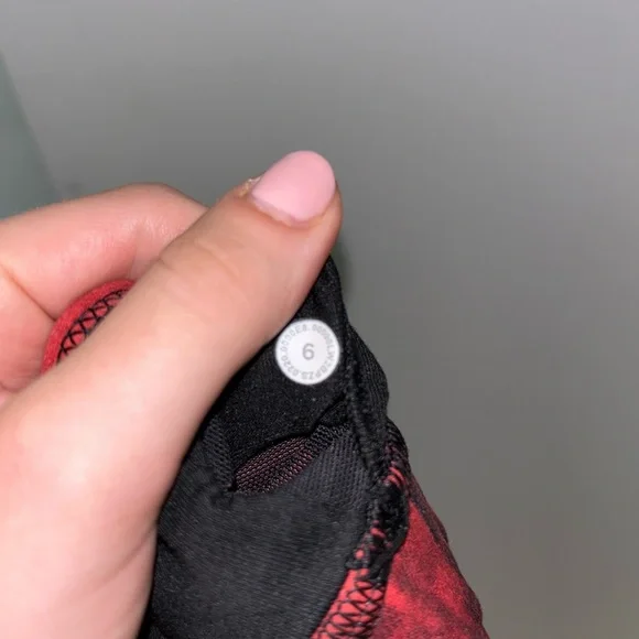 Lululemon Flow Y Bra - Picture 4 of 4